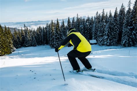 Skihelm mit Visier: Test & Kaufratgeber 2022 [mit Tipps].